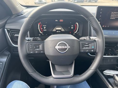 New 2026 Nissan Rogue Platinum AWD/4WD image 17