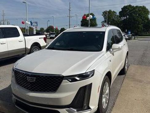 Used 2023 Cadillac XT6 Luxury w/ LPO, Floor Liner Package AWD/4WD image 1