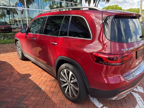 Used 2022 Mercedes-Benz GLB 250 image 7