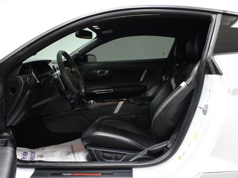 Used 2021 Ford Mustang Shelby GT500 w/ Technology Package image 12