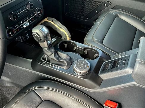 New 2025 Ford Bronco Badlands AWD/4WD image 8