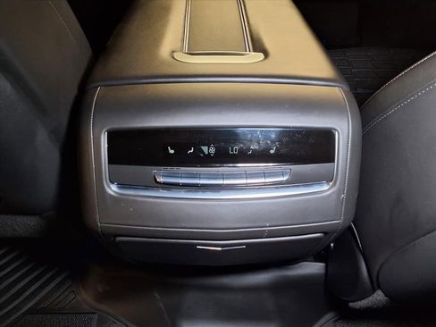 Certified 2023 Cadillac Escalade Premium Luxury Platinum AWD/4WD image 19