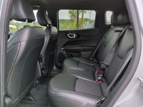 New 2026 Jeep Compass Latitude image 13