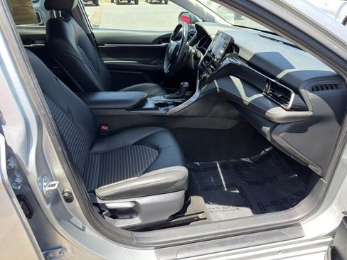 Used 2024 Toyota Camry SE w/ Convenience Package FWD image 10