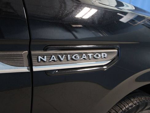Used 2024 Lincoln Navigator Reserve AWD/4WD image 43