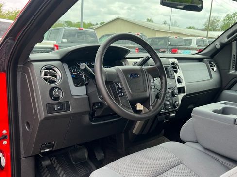 Used 2014 Ford F150 XLT w/ XLT Chrome Package image 12