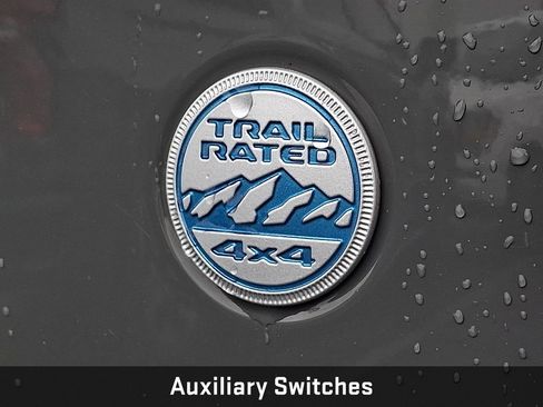 Used 2021 Jeep Wrangler Unlimited Sahara w/ Cold Weather Group AWD/4WD image 38