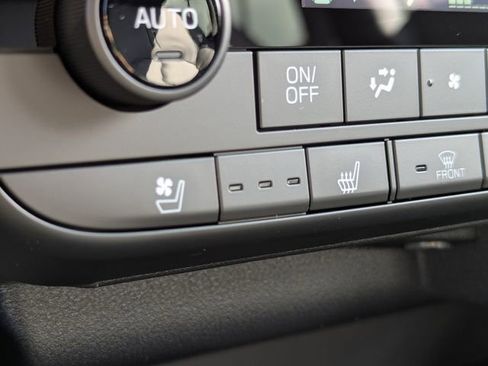 New 2026 Subaru Outback Touring AWD/4WD image 22