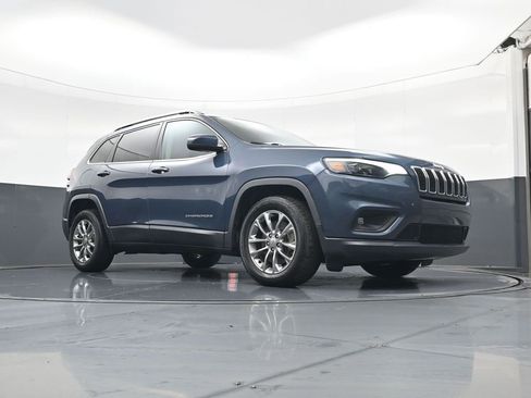 Used 2020 Jeep Cherokee Latitude Plus w/ Cold Weather Group image 13