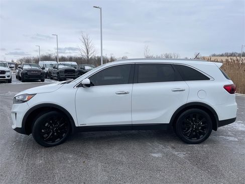Used 2020 Kia Sorento EX image 9