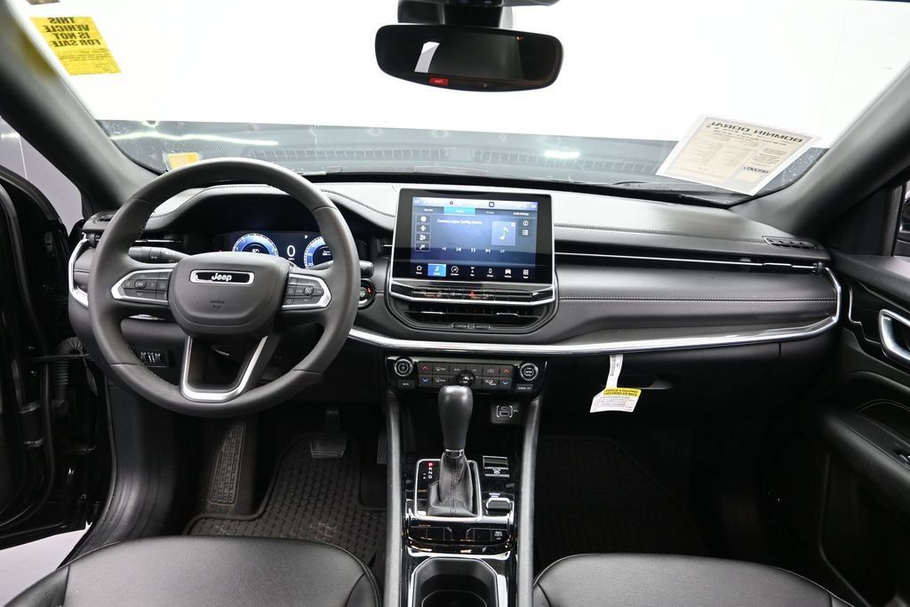 Used 2024 Jeep Compass Limited w/ High Altitude Package AWD/4WD image 21
