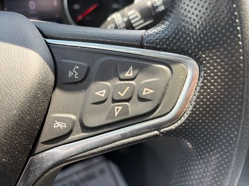 Used 2019 Chevrolet Equinox LT FWD image 12