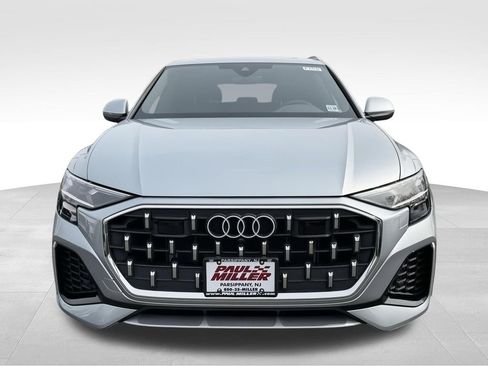 Used 2025 Audi Q8 Premium w/ Convenience Package AWD/4WD image 2