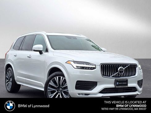 Used 2020 Volvo XC90 T6 Momentum AWD/4WD image 1