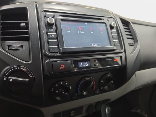 Used 2014 Toyota Tacoma 4x4 Access Cab w/ Convenience Package image 19