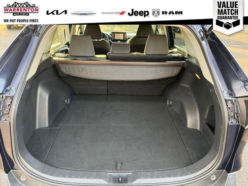 Used 2021 Toyota RAV4 XLE image 11