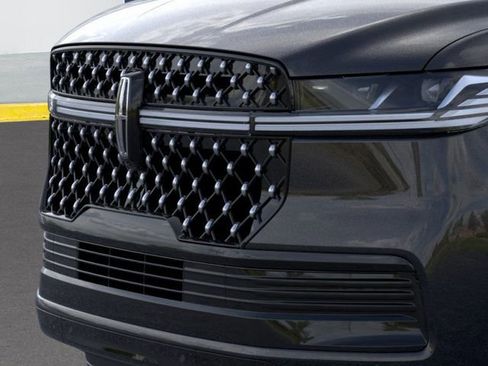 New 2025 Lincoln Navigator Black Label image 33