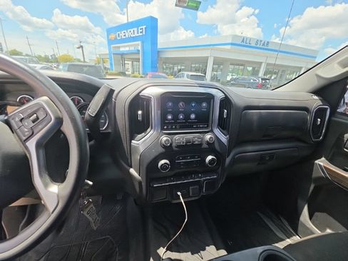 Used 2020 Chevrolet Silverado 1500 LT AWD/4WD image 9