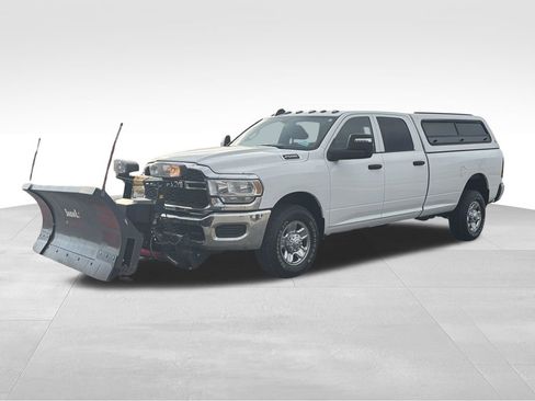 Used 2024 RAM 2500 Tradesman w/ Chrome Appearance Group AWD/4WD image 2