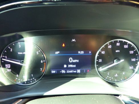 Used 2022 Buick Envision Preferred image 27