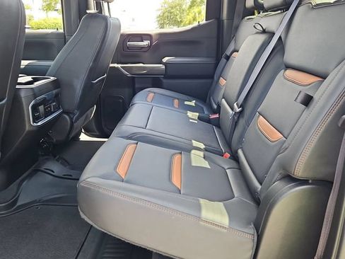 Used 2022 GMC Sierra 1500 AT4 w/ AT4 Premium Package AWD/4WD image 26
