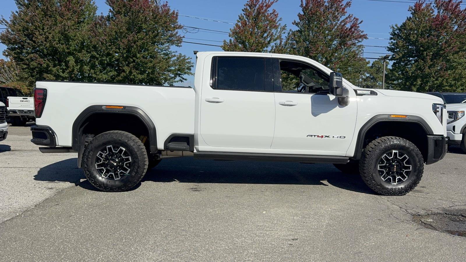 Used 2026 GMC Sierra 2500 AT4X w/ Snow Plow Prep/Camper Package AWD/4WD image 4