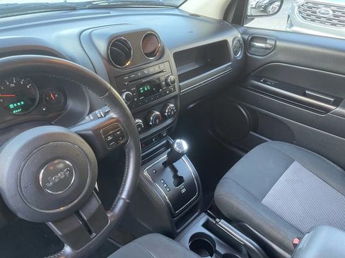 Used 2013 Jeep Compass Latitude AWD/4WD image 16