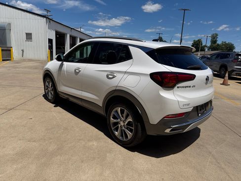 Used 2023 Buick Encore GX Essence w/ Experience Buick Package FWD image 28