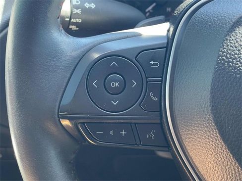 Used 2024 Toyota Corolla Cross SE image 17