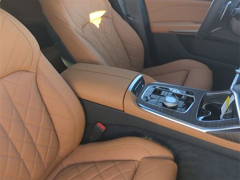 New 2026 BMW X7 xDrive40i w/ M Sport Package image 11