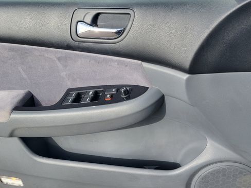 Used 2007 Honda Accord SE image 8