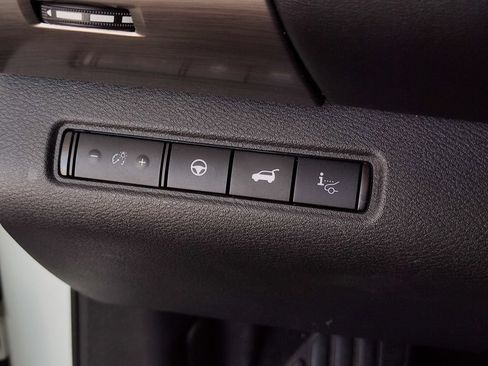 Used 2022 Nissan Pathfinder Platinum w/ Cargo Package FWD image 25