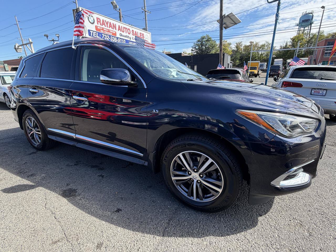 Used 2017 INFINITI QX60 Luxe w/ Premium Plus Package AWD/4WD image 15