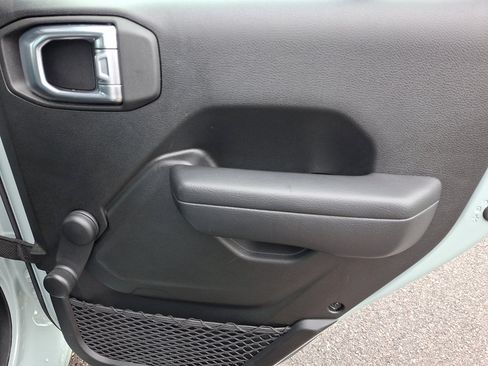 Used 2023 Jeep Wrangler Unlimited Sport AWD/4WD image 14