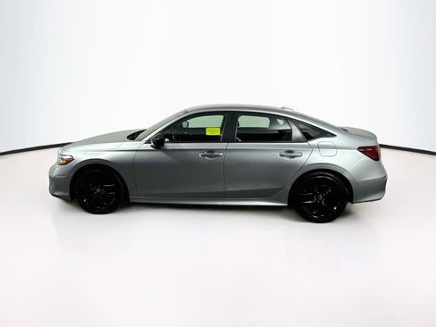 Used 2025 Honda Civic Sport image 4
