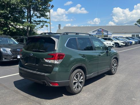 Used 2024 Subaru Forester Limited AWD/4WD image 5