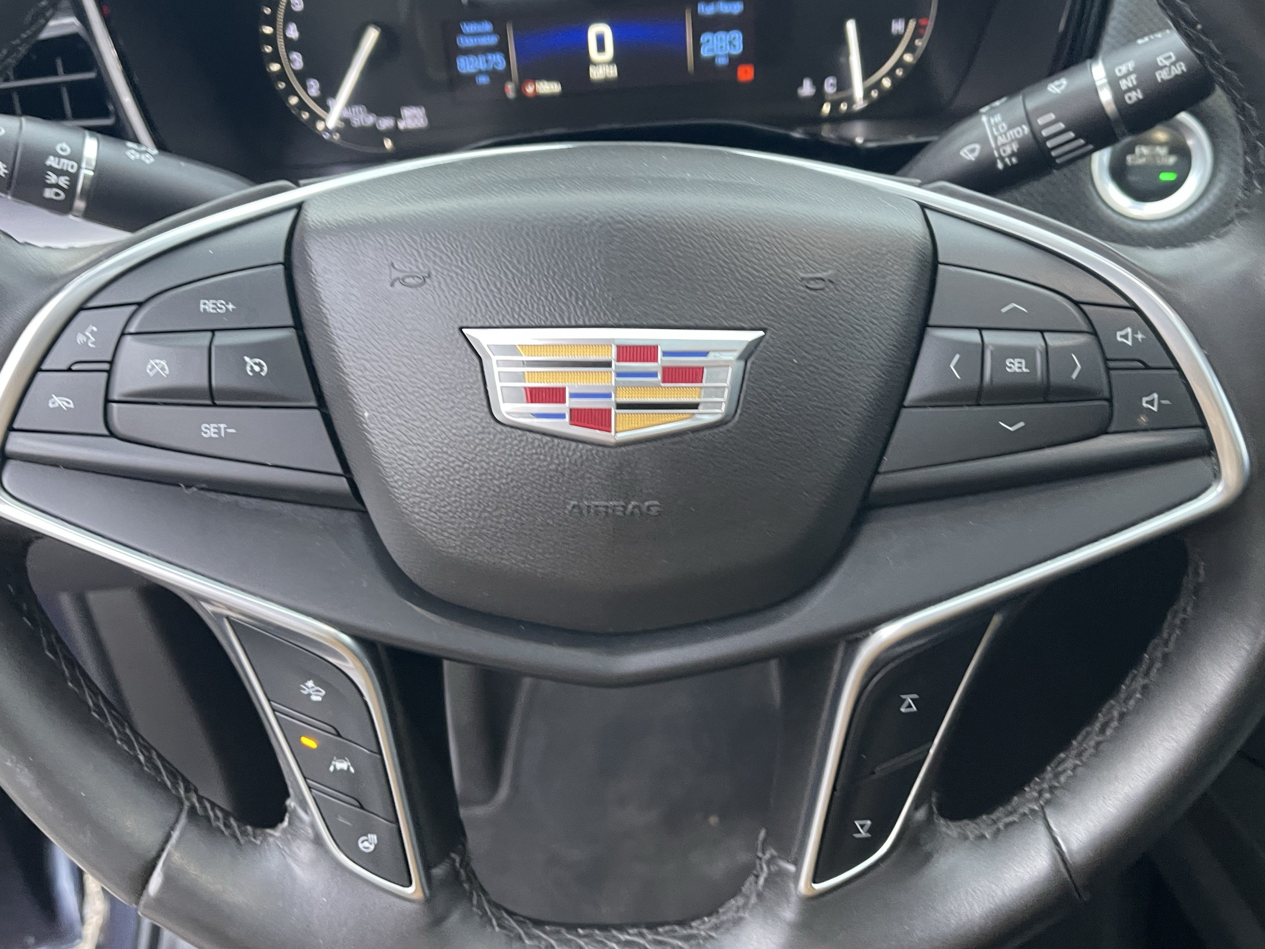 Used 2018 Cadillac XT5 Luxury w/ Driver Awareness Package FWD image 22
