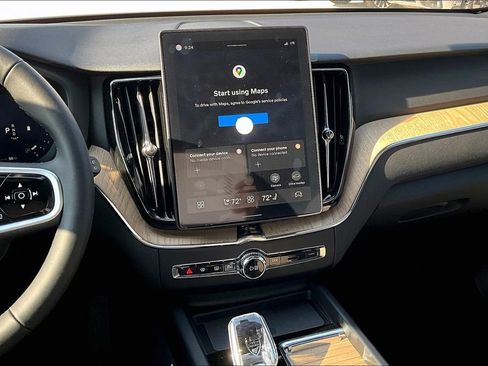 New 2026 Volvo XC60 B5 Plus w/ Climate Package image 17