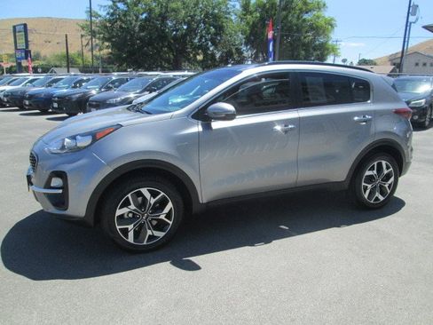 Used 2021 Kia Sportage EX w/ EX Technology Package AWD/4WD image 3