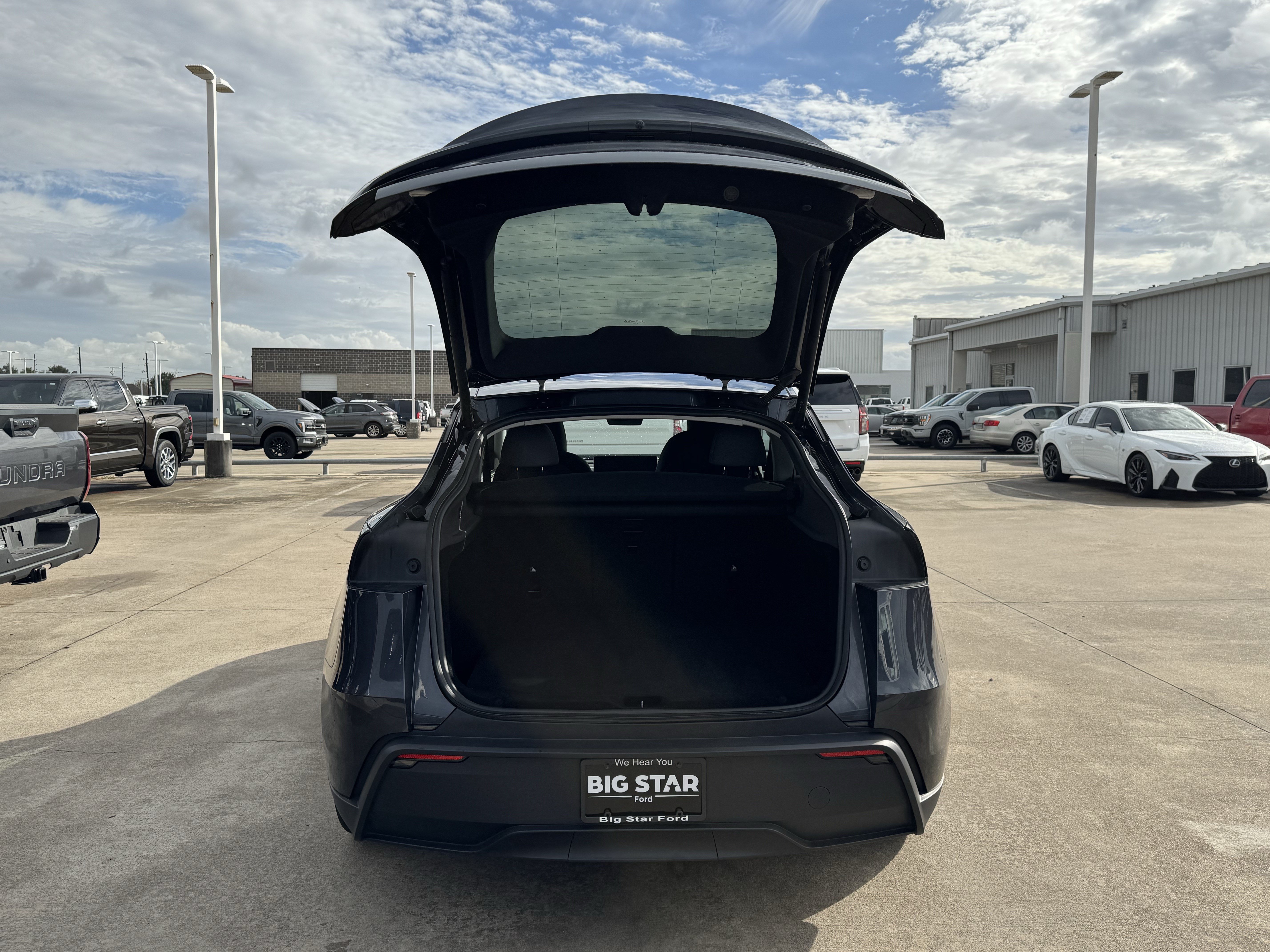 Used 2026 Tesla Model Y Long Range AWD/4WD image 23