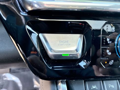 Used 2024 GMC Sierra 1500 Denali image 9