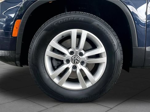Used 2016 Volkswagen Tiguan S FWD image 11
