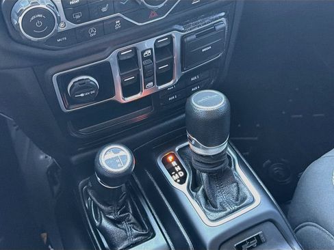 Used 2021 Jeep Gladiator Sport w/ Quick Order Package 24Q 80Th AWD/4WD image 18