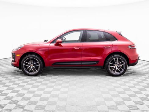 New 2026 Porsche Macan image 2
