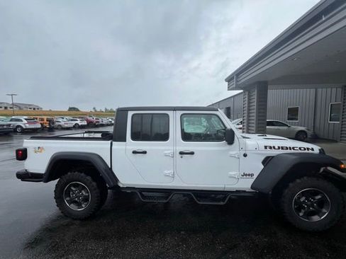 Used 2023 Jeep Gladiator Rubicon w/ Cold Weather Group image 5