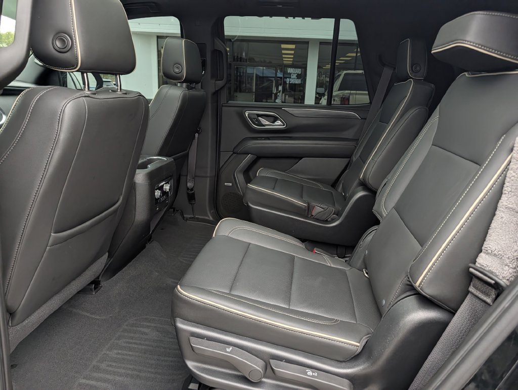 Used 2021 GMC Yukon SLT RWD image 28