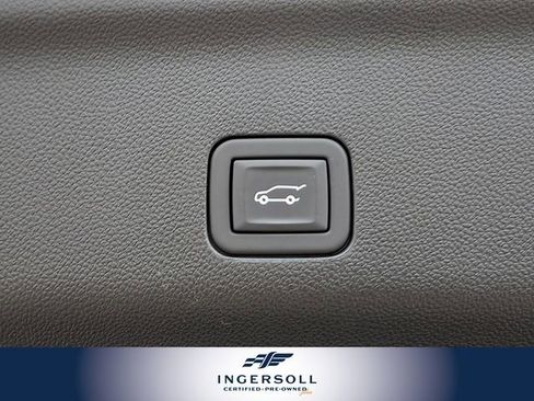 Used 2024 GMC Yukon XL Denali Ultimate image 32