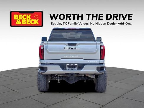 Used 2024 GMC Sierra 2500 Denali Ultimate AWD/4WD image 6