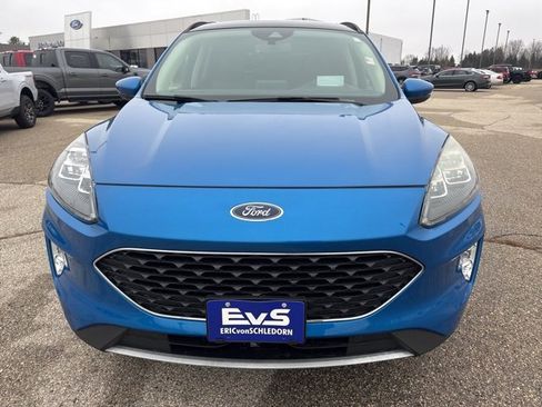 Used 2020 Ford Escape Titanium w/ Titanium Premium Package 2.0 image 2