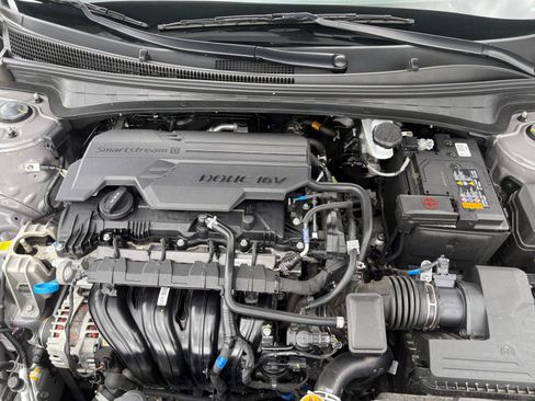 Used 2026 Hyundai Elantra Sport FWD image 27